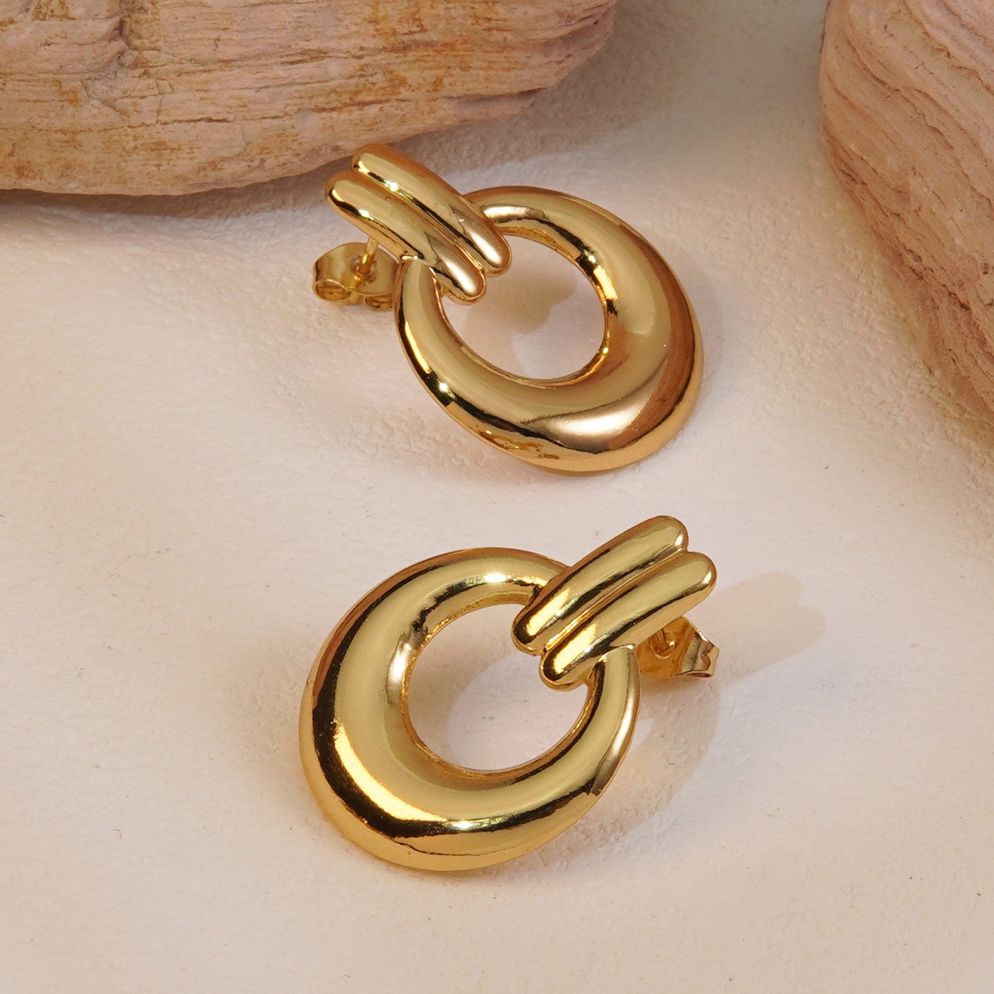 Elegant 304 Stainless Steel Gold Electroplating Ear Studs